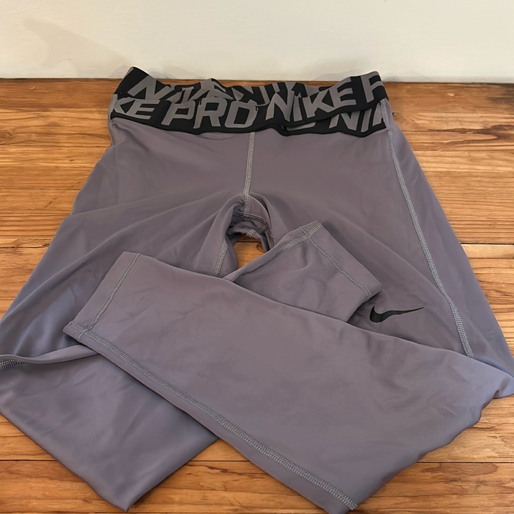 Nike pro leggings gray women’s Small S Dri Fit